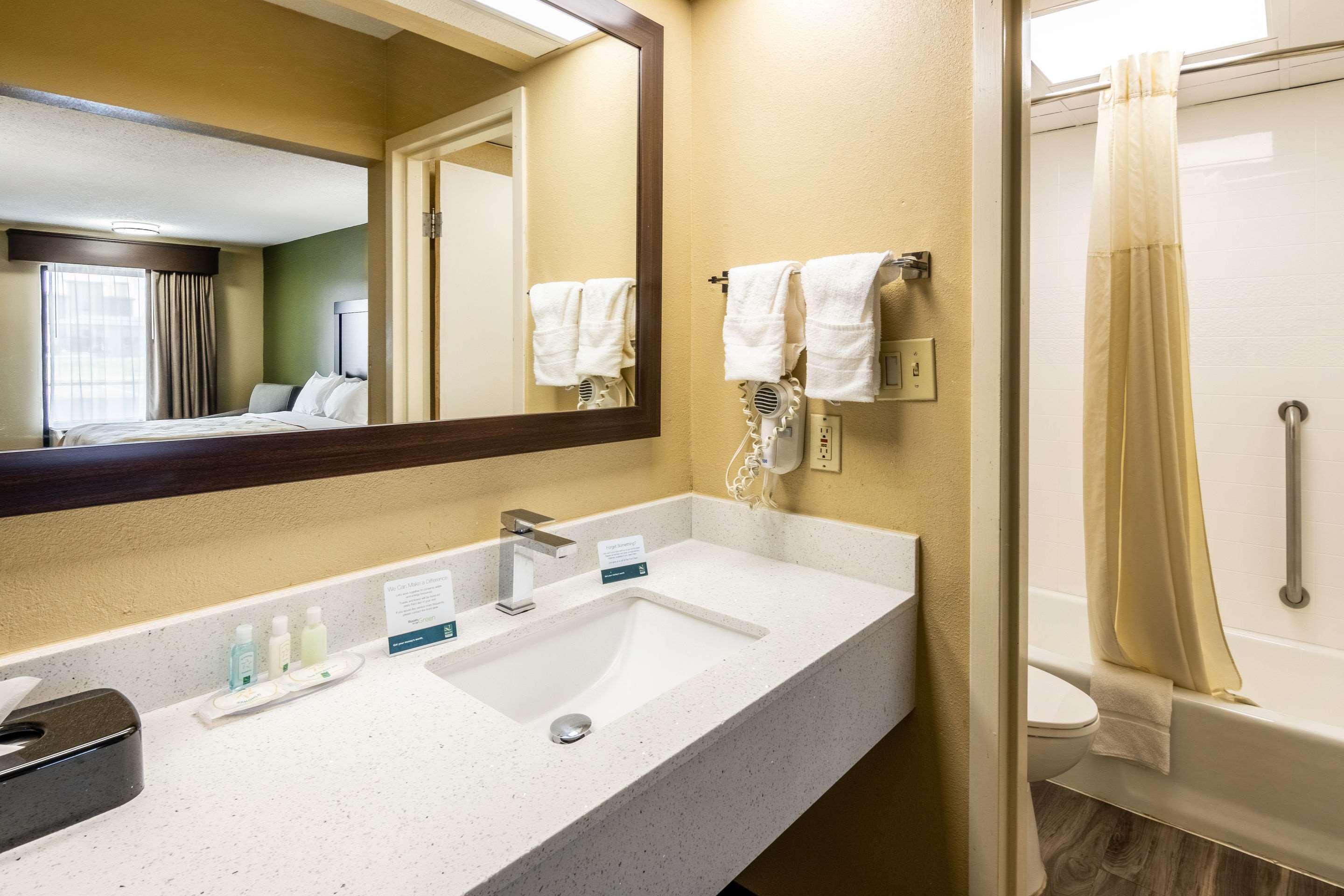 Quality Inn Perry - National Fairgrounds Area Εξωτερικό φωτογραφία