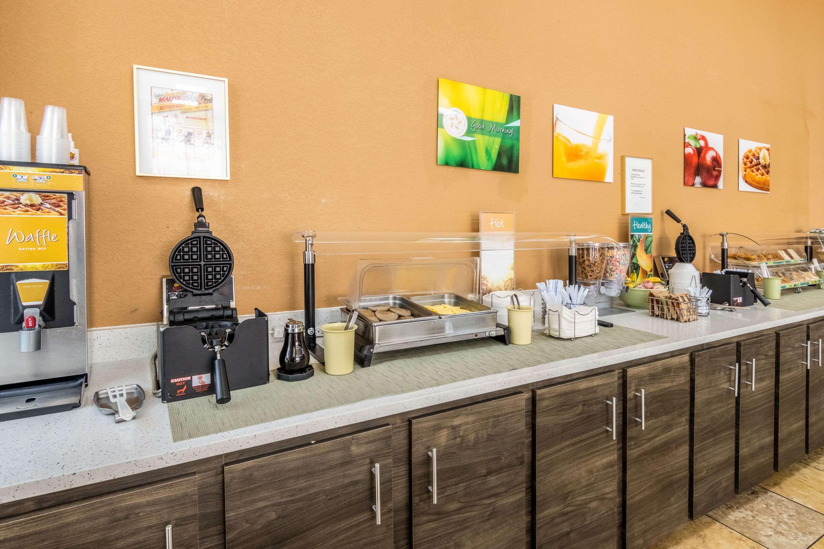 Quality Inn Perry - National Fairgrounds Area Εξωτερικό φωτογραφία